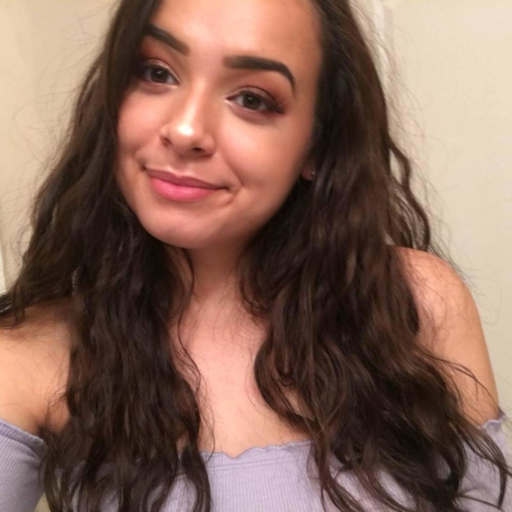Meet your Posher, Makayla